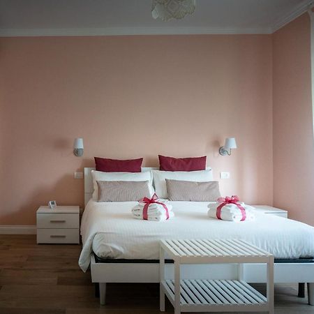 La Rosa Tra I Laghi B&B Meina Kültér fotó