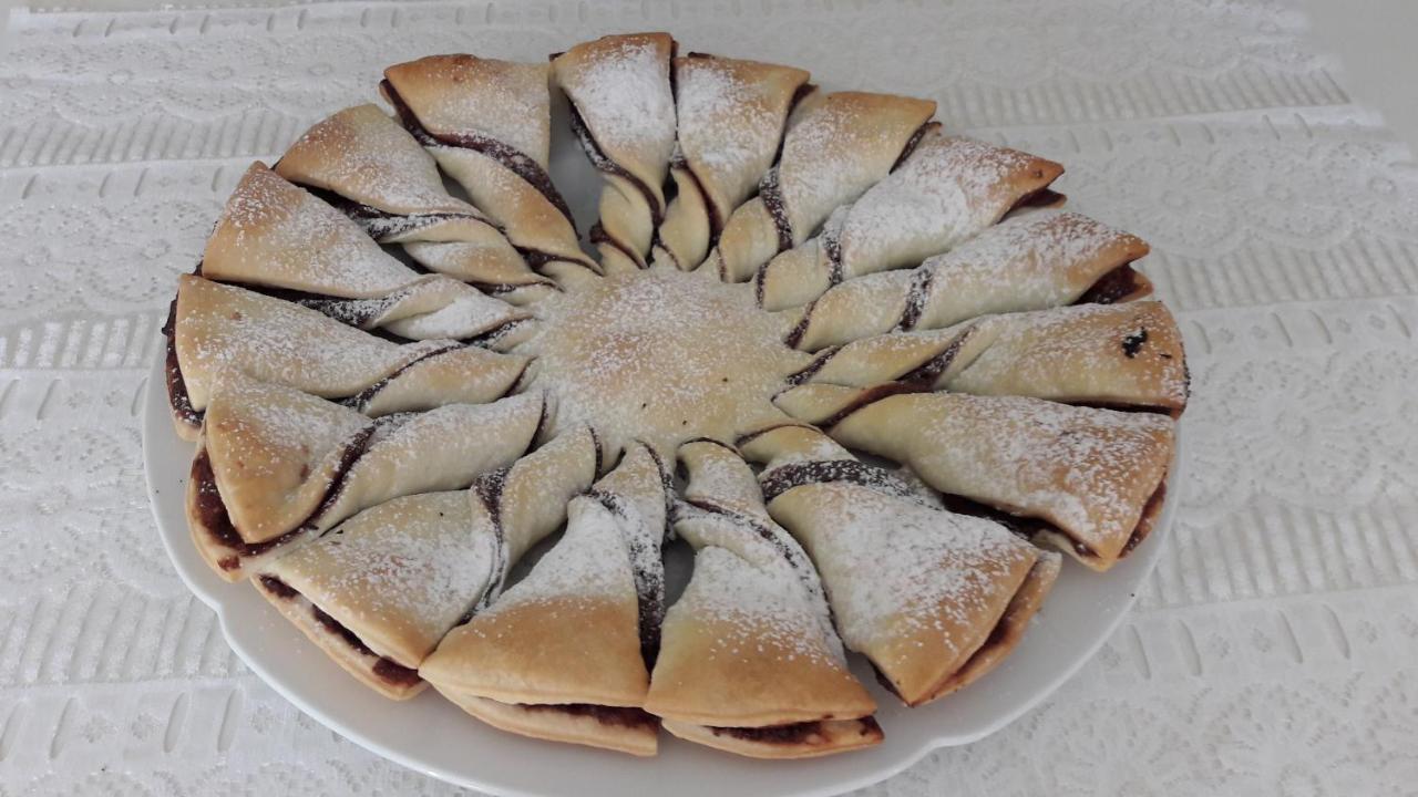 La Rosa Tra I Laghi B&B Meina Kültér fotó